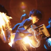 Những nhạc cụ được tạo ra từ thiết bị điện tử cũ